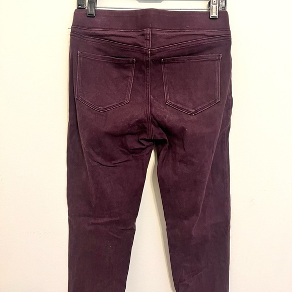 2/$15 Old Navy - Rockstar Maroon Mid-Rise Skinny Pants | Size 6 - Picture 7 of 9